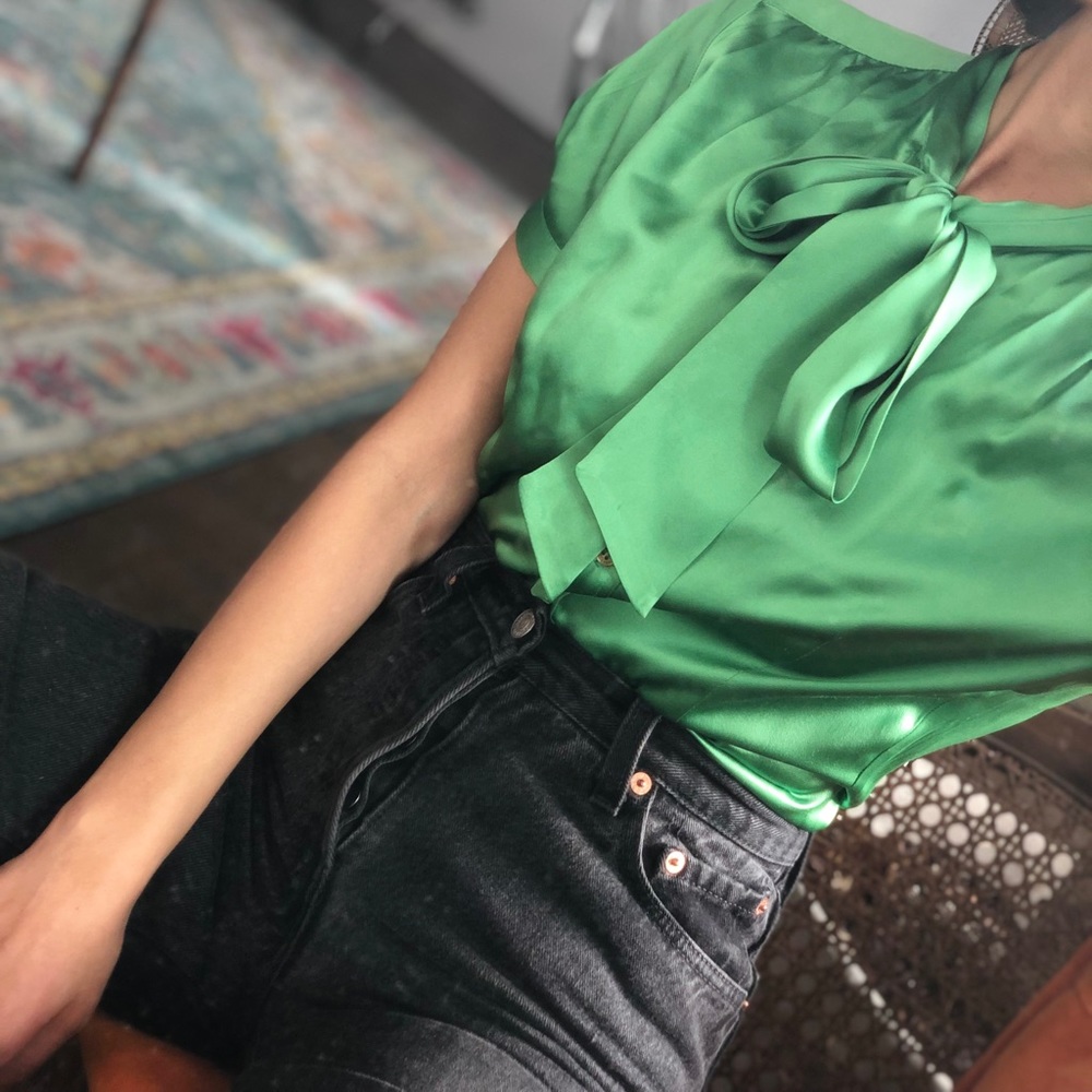 100% silk emerald green puff sleeve blouse sz xs